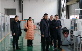 莊浪縣職業(yè)教育中心黨委書記王瑾楠一行來(lái)校考察交流