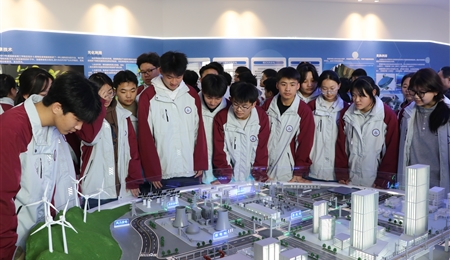 用好科技館資源提升青少年科學素養